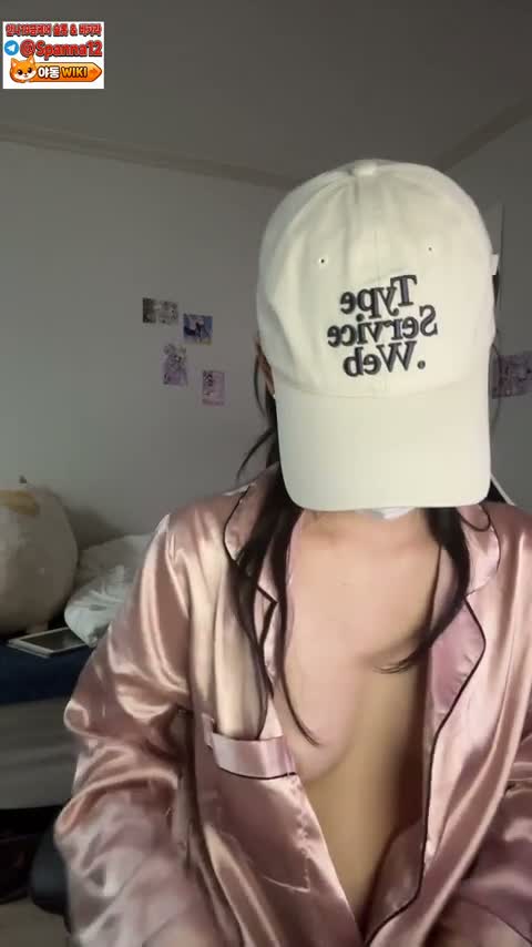 팬더티비 감예봉 젖가슴 노출 라이브